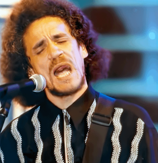 Foto de divulgação do álbum Cidades e Lendas